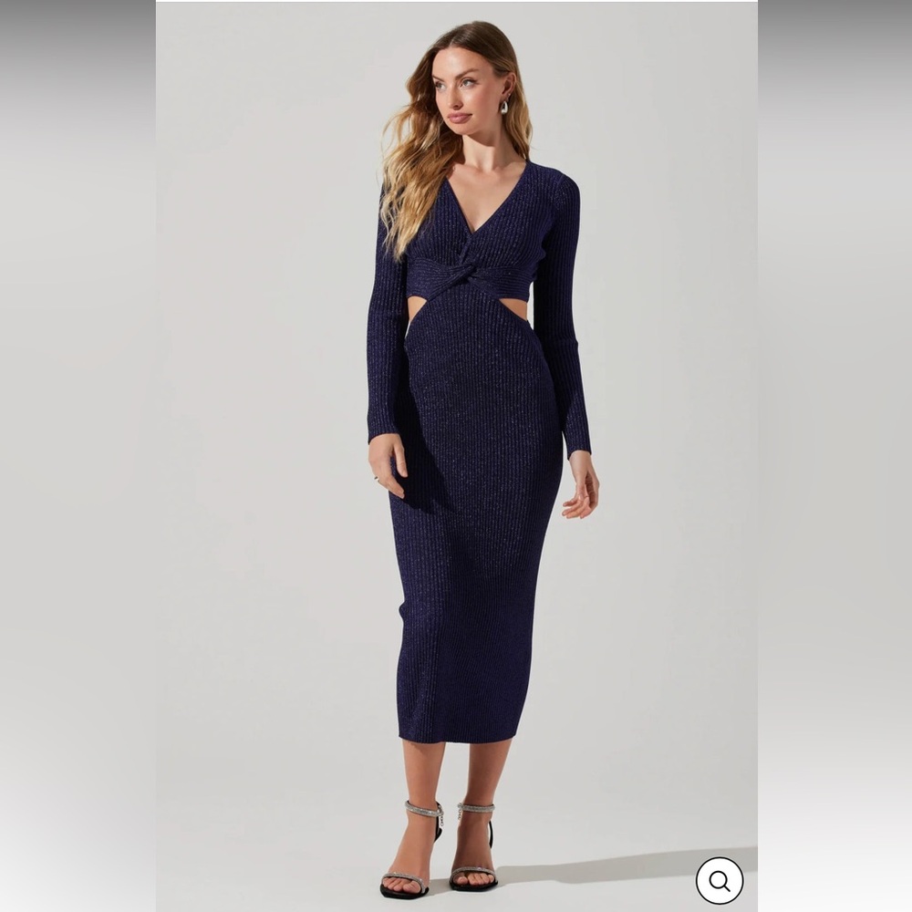 NWOT - ASTR THE LABEL - RIYA METALLIC CUTOUT MIDI SWEATER DRESS - SZ XSMALL